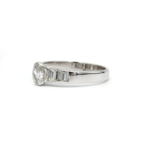 Bague 55 Bague - Or blanc et diamants 58 Facettes 1144