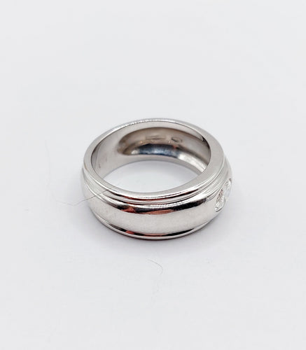 Bague 51 Boucheron - Bague Axelle bombée en or blanc 18k et diamant ovale 0,40 carat 58 Facettes A06571