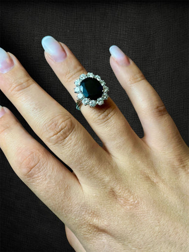 Bague 52 Bague saphir « Cœur de l’Océan » en or blanc, saphir et diamants 58 Facettes