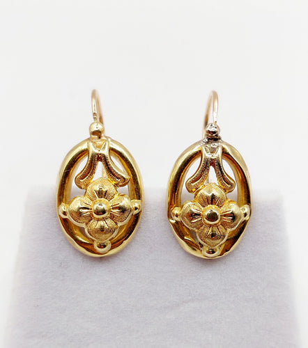 Boucles d'oreilles Dormeuses victoriennes or fleurs (circa 1890) poissardes 58 Facettes A06257