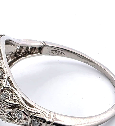 Bague 55 Bague Art Déco en platine avec un diamant central de 2,50 carats de taille ancienne. 58 Facettes