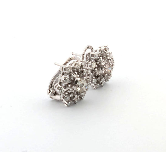 Boucles d'oreilles Boucles d'oreilles en or blanc avec diamants 58 Facettes