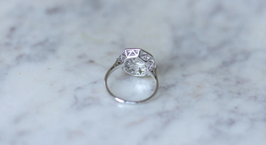 Bague Bague Art Déco Octogonale Diamants 58 Facettes