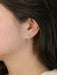 Boucles d'oreilles Boucles d'oreilles fleur or jaune diamants 58 Facettes J539