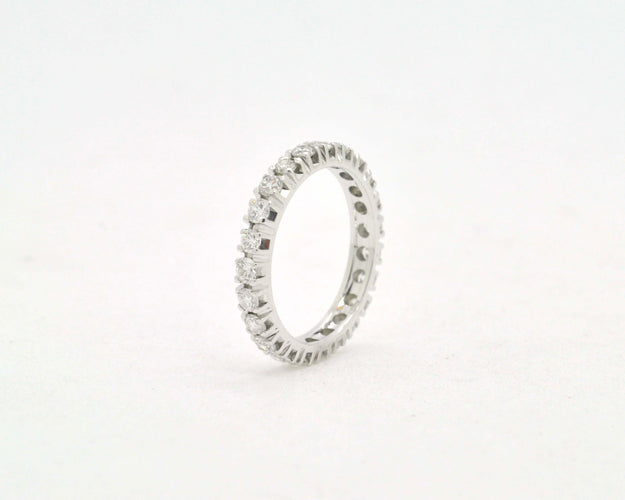 Bague Bague d'éternité en or blanc 58 Facettes