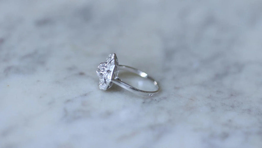 Bague Bague Art Déco Octogonale Diamants 58 Facettes