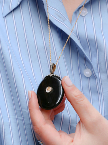 Pendentif Pendentif ancien Porte-souvenir or argent onyx diamants 58 Facettes J286