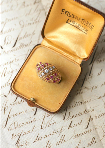 Bague 56.5 Bague Boule torsade or jaune, diamants et rubis 58 Facettes