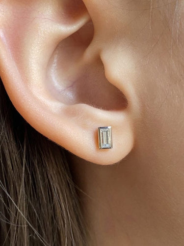 Boucles d'oreilles Paire de puces d’oreilles en or blanc 18k et diamants 58 Facettes