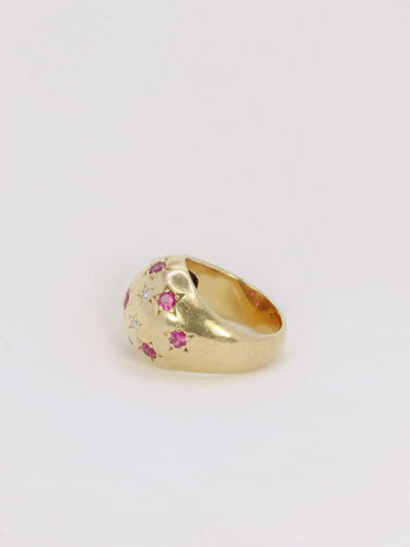 Bague Bague boule vintage en or jaune, rubis et diamants 58 Facettes J134