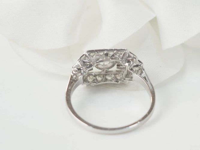 Bague 53 Bague Art Déco en platine et diamants 58 Facettes 33425