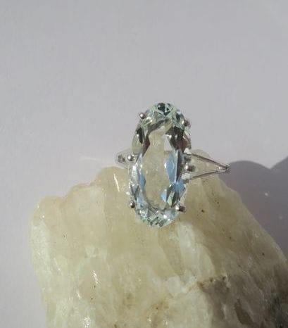 Bague 53 Bague cocktail aigue-marine or blanc 58 Facettes