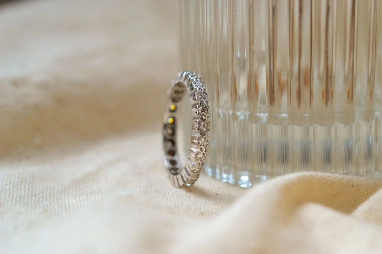 Bague 53 Alliance américaine Or blanc Diamants 58 Facettes Ref2212