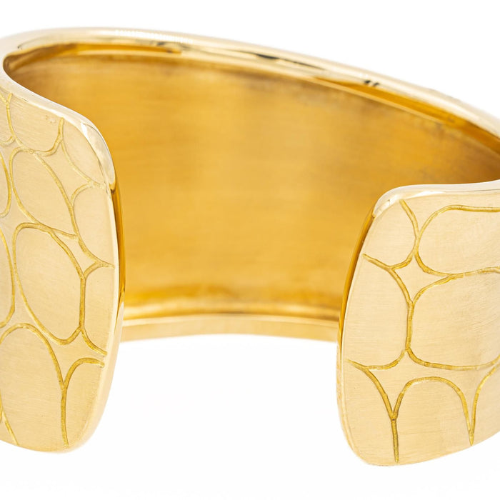 Pomellato Cuff Bracelet Cocco Yellow gold