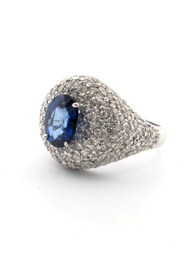 Bague Bague en or blanc avec saphir central et diamants environnants 58 Facettes