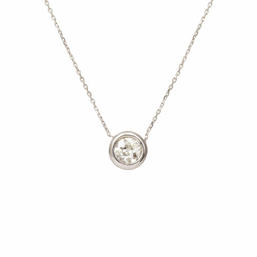 Collier Collier Pneu Diamant Or Gris 18 Carats 58 Facettes C159