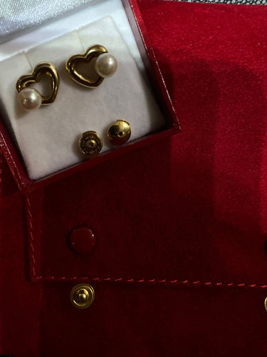 Boucles d'oreilles Boucle d'oreille Cœur CARTIER Or jaune 18 carats Perles blanches 58 Facettes