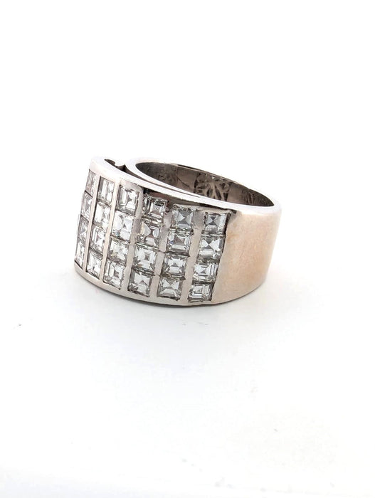 Bague 46 Bague or blanc diamants 58 Facettes