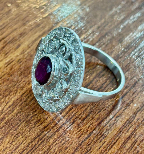 Bague 53 Bague Art Déco en platine sertie de rubis et de diamants (1,52 ct), ornée d'un motif en grappe. 58 Facettes Q407B