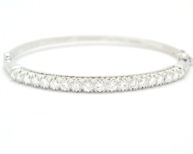 Bracelet Bracelet rigide en or blanc serti de diamants 58 Facettes 8267