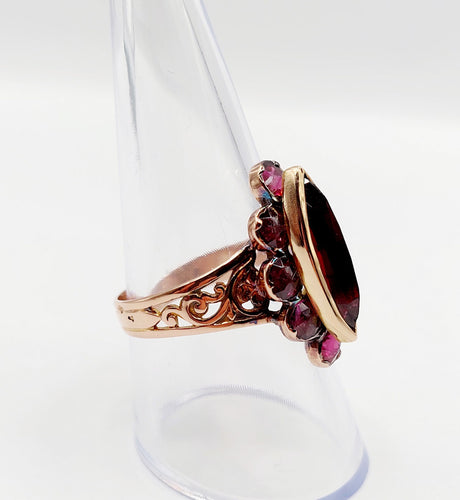 Bague 58 Bague marquise antique or rose 18k grenats sur paillons (circa 1890) 58 Facettes A05967