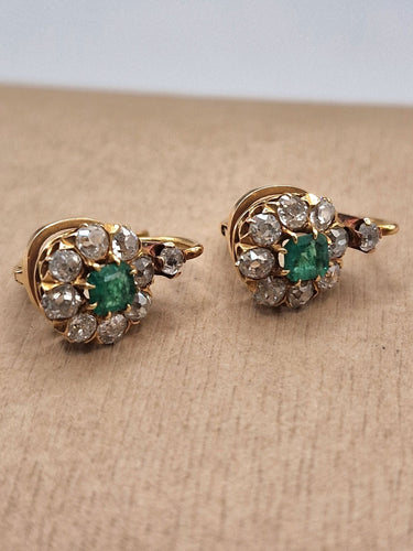 Boucles d'oreilles Boucles d'oreilles anciennes en or rose avec grappe d'émeraude, début 1900 58 Facettes