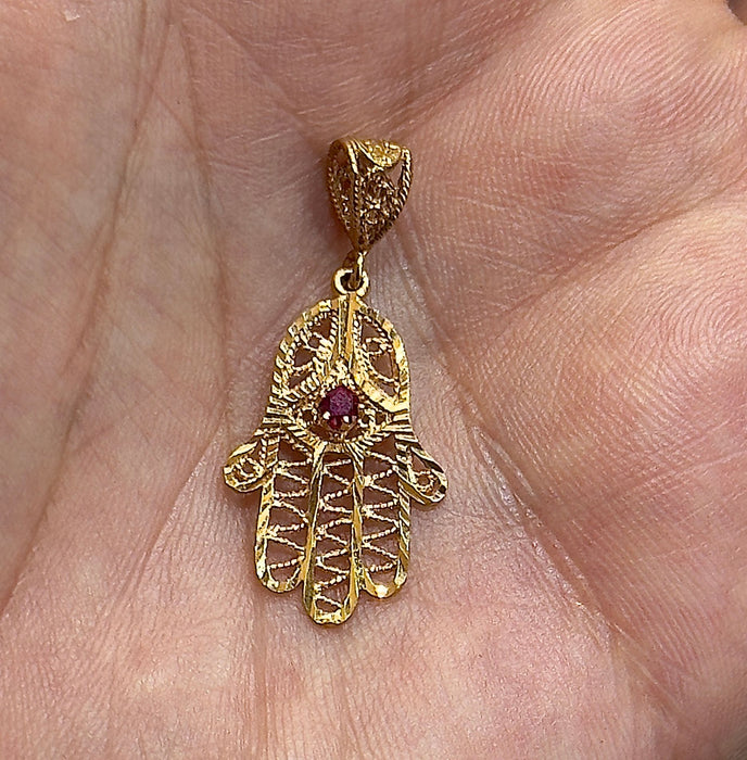 Gold and red stone Fatima hand pendant