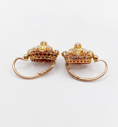 Boucles d'oreilles Dormeuses marguerite antique or rose 18k diamants et perles (circa 1900) 58 Facettes A06102