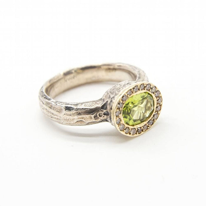 Silber- und Goldring mit Diamanten und Peridot