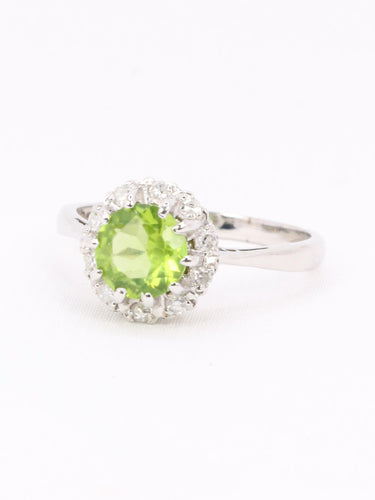 Bague 53 Bague péridot entourage diamants 58 Facettes 1174.6
