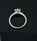 Bague Solitaire en or blanc avec diamant de 0,80 ct 58 Facettes