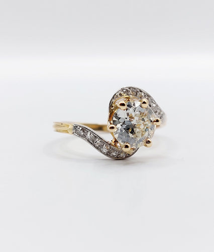 Bague 54.5 Bague tourbillon antique en or 18k et platine, diamant taille ancienne 1,35 ct 58 Facettes A06442