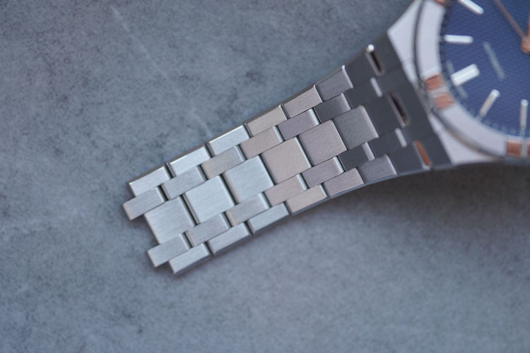 Montre Maurice Lacroix Aikon AI6008-SS002-430-2 58 Facettes