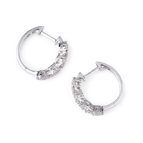 Boucles d'oreilles Paires de de demi créoles en diamant 58 Facettes 0