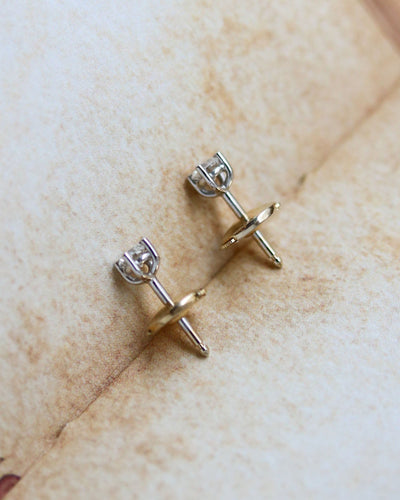 Boucles d'oreilles Paire Puces d'Oreilles Or Diamant 58 Facettes A11645