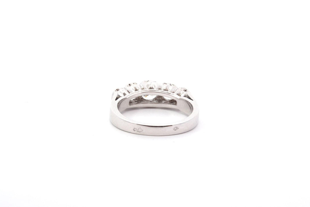 Bague 53 Bague diamants en or blanc et platine 58 Facettes 26135