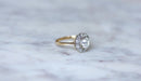 Bague 54 Bague Marguerite or jaune diamants coussin 1.68 Cts 58 Facettes