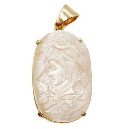 Pendentif Pendentif vintage or jaune ornée d'une plaque de nacre 58 Facettes A04713