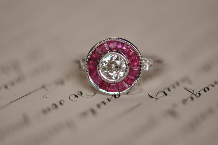 Bague 53 Antique white gold ruby old mine diamond ring 58 Facettes