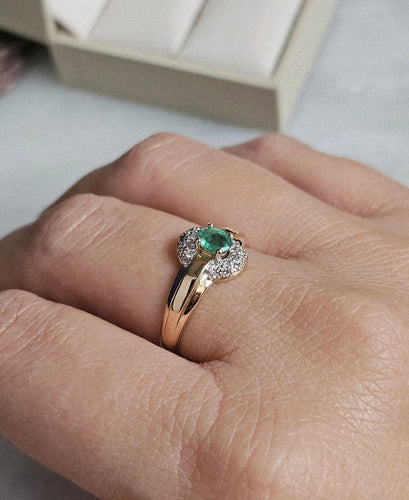 Bague 58 Bague or jaune, Émeraude et Diamants 58 Facettes 702