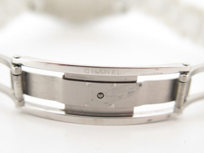 Montre montre CHANEL j12 33 mm en ceramique blanche quartz 58 Facettes 259477