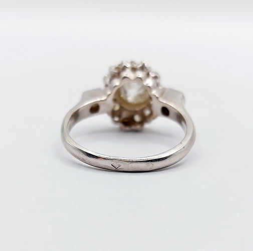 Bague 52 Bague marguerite art deco or blanc 18k et 1,02 carats diamant taille ancienne (circa 1940) 58 Facettes A05086