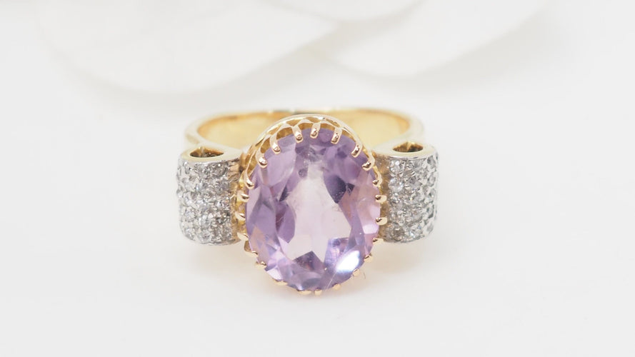 Bague 49 Bague noeud en or jaune, améthyste et diamants 58 Facettes 32678