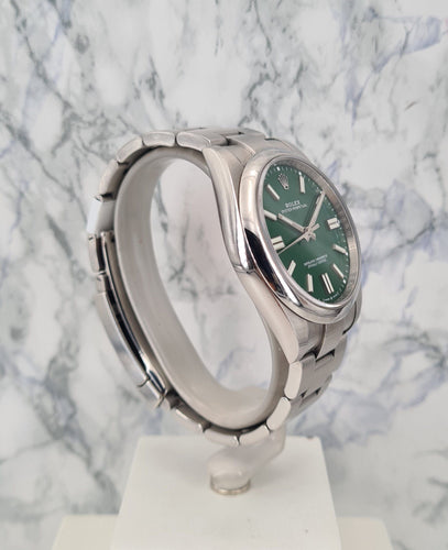Montre ROLEX - Montre Oyster Perpetual 41 Verte 58 Facettes 124300-1