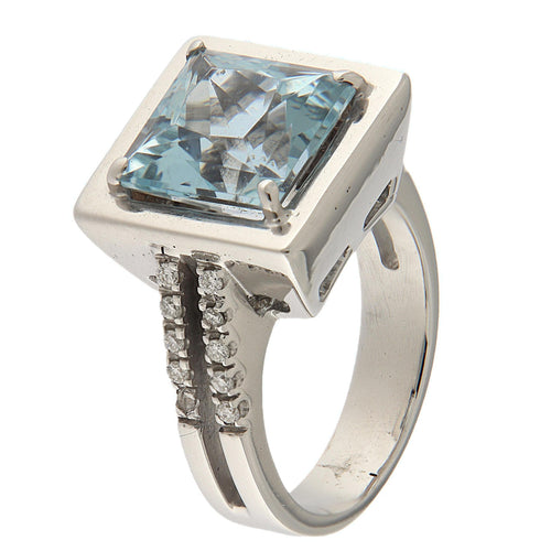 Bague 53 Bague en or blanc avec aigue-marine et diamants 58 Facettes G3773