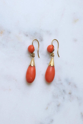 Boucles d'oreilles Boucles d'oreilles anciennes or jaune, goutte corail et diamant 58 Facettes