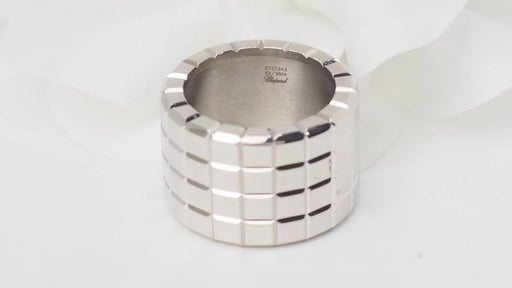 Bague 52 Bague Chopard Ice cube en or blanc 58 Facettes 32990