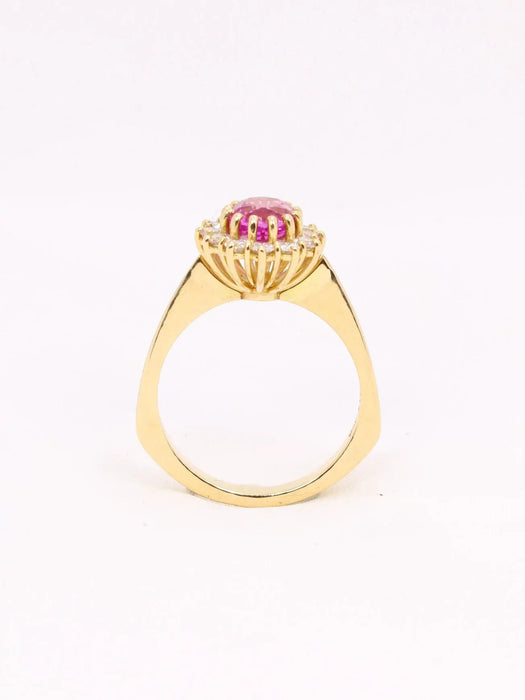 Rosa Saphir-Gänseblümchen-Ring