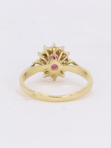 Bague 53 Bague vintage marguerite or jaune rubis ovale diamants 58 Facettes J119