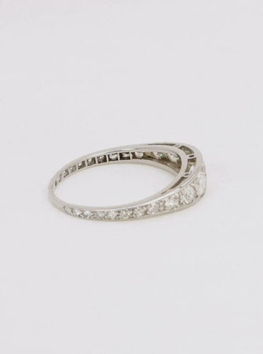 Bague jarretière ancienne en platine et diamants 1 ct 58 Facettes J203